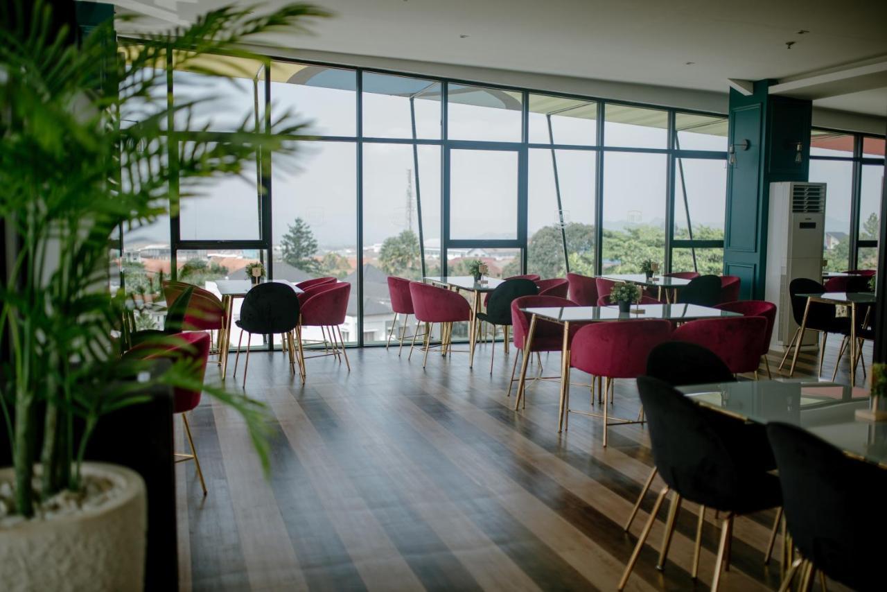 The Bountie Hotel And Convention Centre Sukabumi Zewnętrze zdjęcie